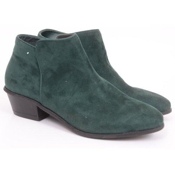Boston Design Women's 9.5 WIDE Green Vegan Suede Flat Ankle Booties Holiday - Picture 1 of 8
